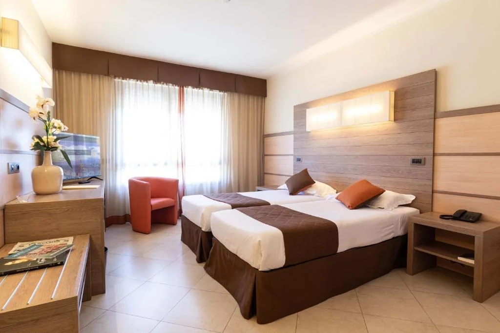 Twin Room — NilHotel Florence