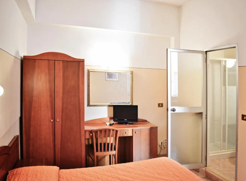 Economy Double or Twin Room — Hotel Arno Bellariva