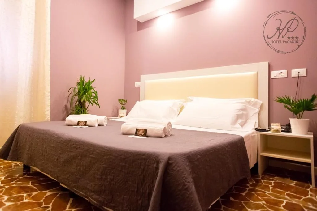 Economy Double or Twin Room — Hotel Paganini