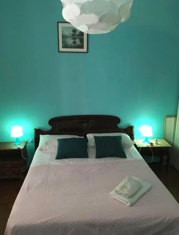 Economy Double or Twin Room — House Steccuto