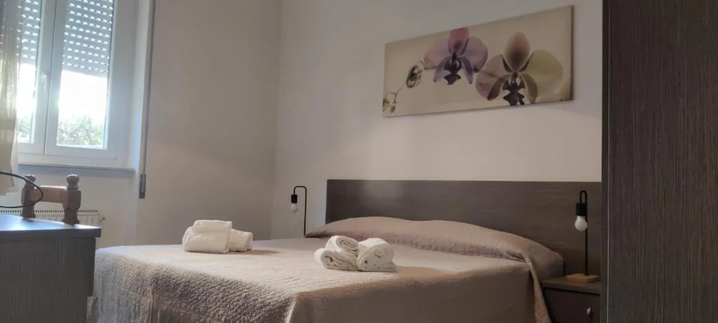 Camera Economy Matrimoniale/Doppia con Letti Singoli — Villa Liberty Versilia