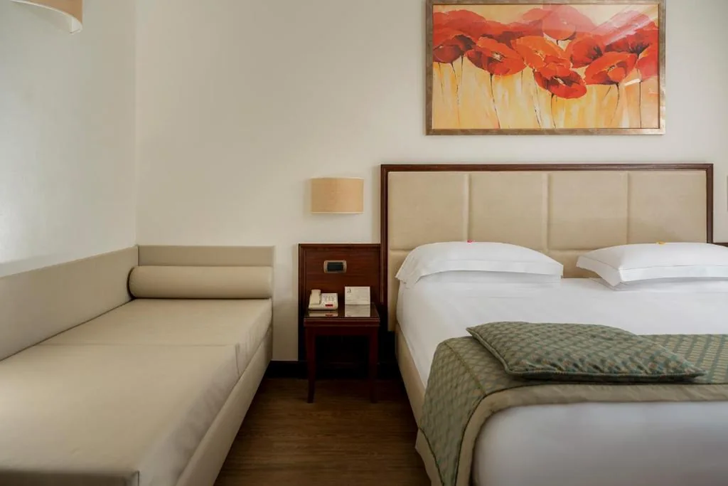 Camera Executive Matrimoniale/Doppia con Letti singoli — Hotel Athena