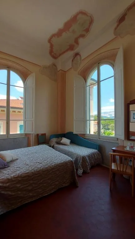 Family Room (2 Adults + 2 Children) — Hotel Italia