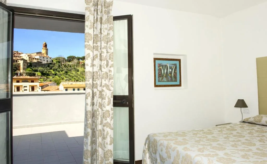 Camera Familiare (2 Adulti + 2 Bambini) — Hotel Lucerna