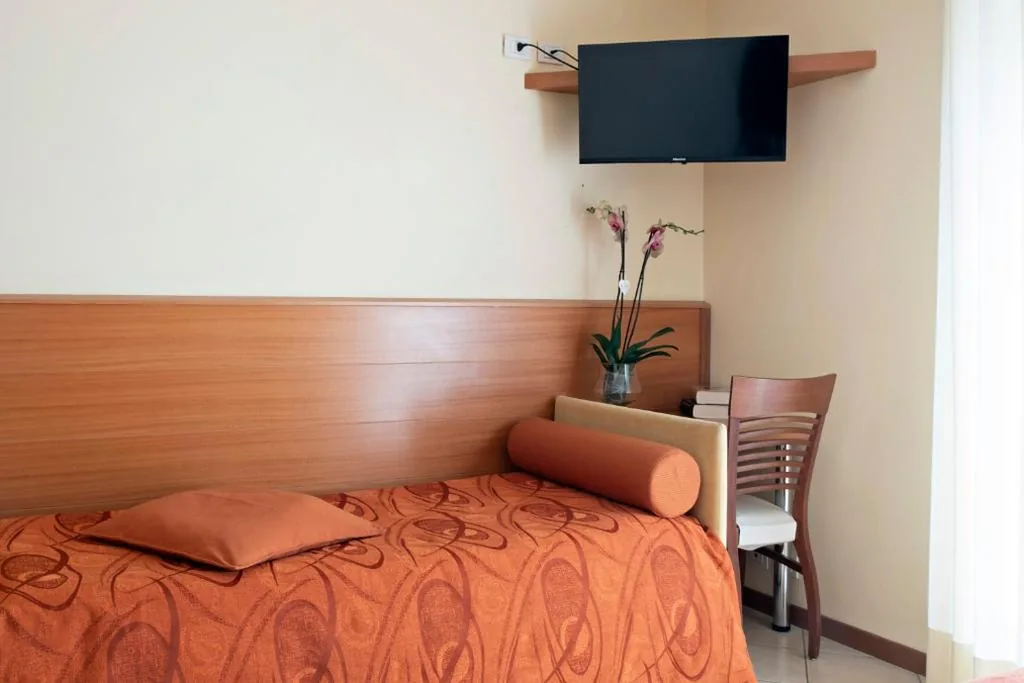 Camera Familiare (2 Adulti + 2 Bambini) — Hotel Mirage