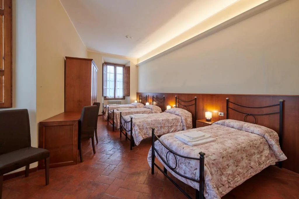 Family Room (6 Adults) — Casa Santo Nome di Gesu
