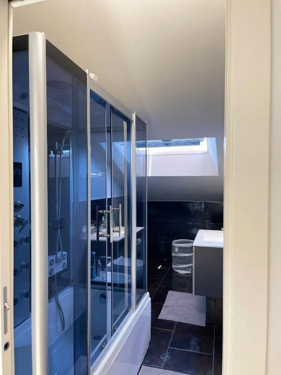 Family Room with Private Bathroom — Casa di Jo