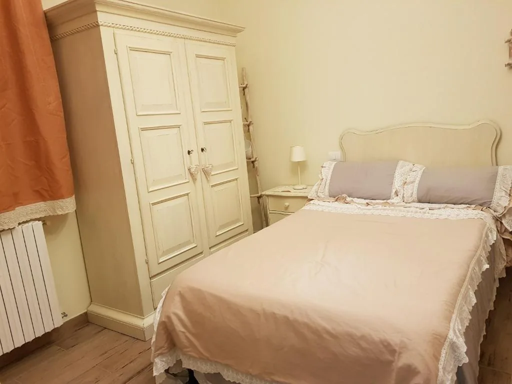 Camera Familiare con Bagno Privato — Casale Cisanello