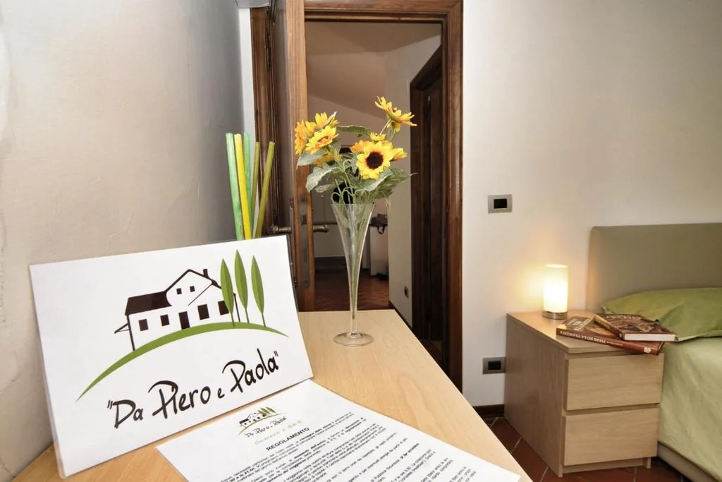Camera Familiare con Bagno Privato — Da Piero e Paola