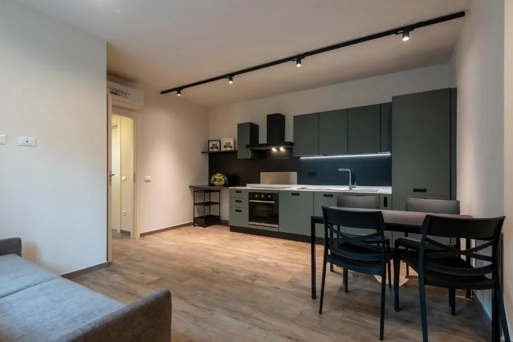 Camera Familiare con Bagno Privato — IARSERA rooms and apartment
