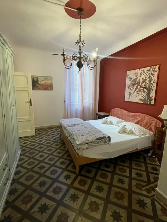 Camera Familiare con Bagno Privato — Rooms Corte Delle Uova Centro Storico Piazza San Michele