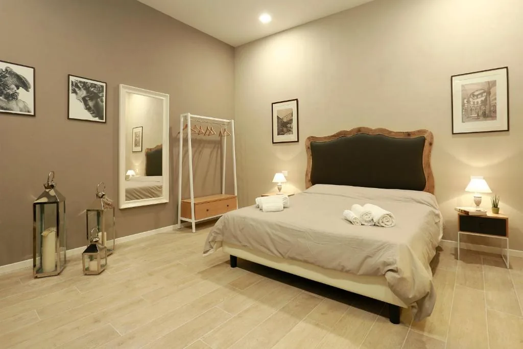 Camera Familiare con Bagno Privato — Tornabuoni Boutique