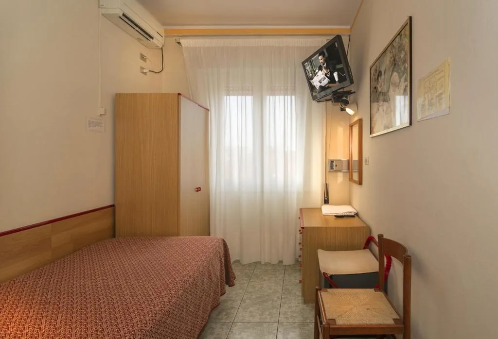 Camera Familiare con Balcone — Hotel Dolly