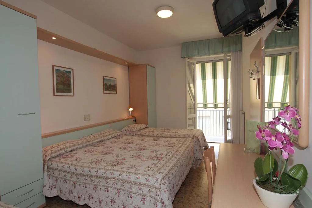 Camera Familiare con Terrazza — Hotel Vera