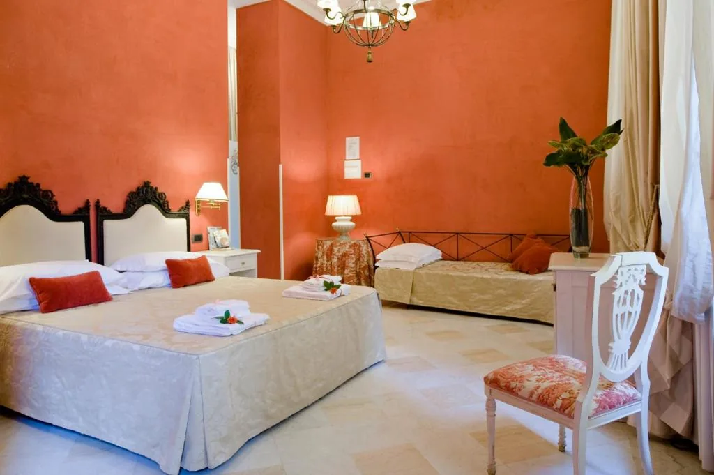 Family Room with Bathtub — Alloro B&B