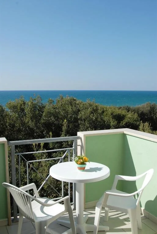 Camera Familiare con Vista Mare — Hotel Villa Marcella