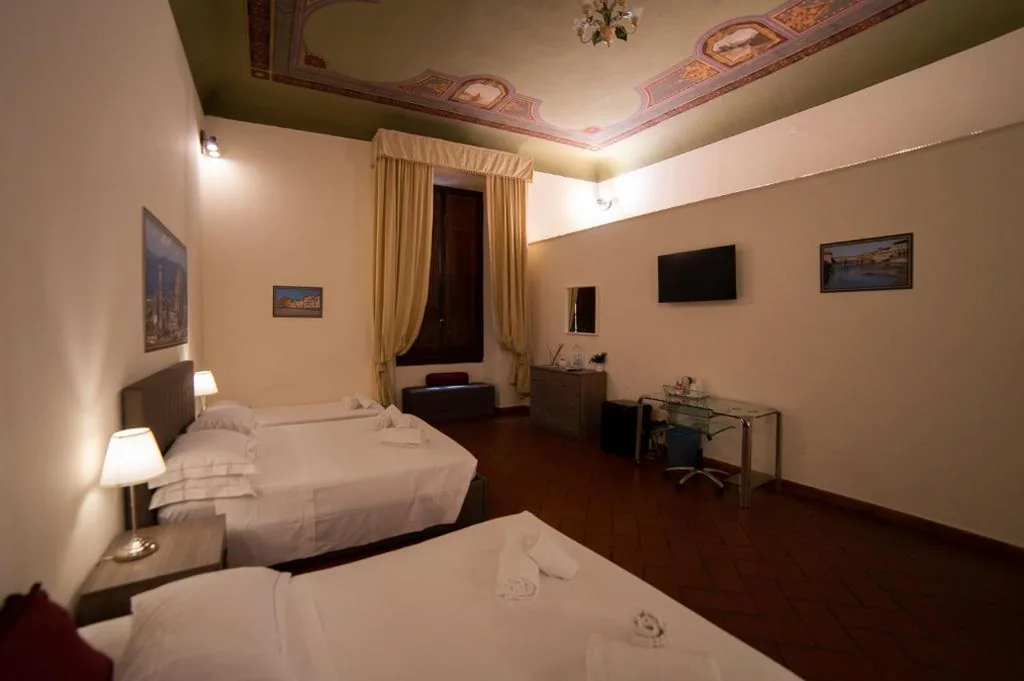 Deluxe Family Room — Coco Places Soggiorno Panerai, Centro Storico