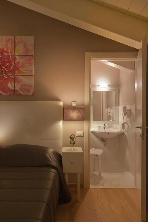 Camera Familiare — Hotel Arnolfo & Aqua Laetitia Spa & Beauty