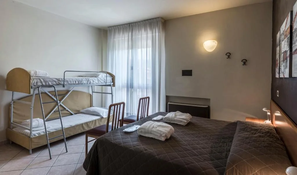 Family Room — Hotel Montebello