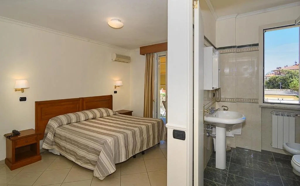 Camera Familiare Standard — Hotel Coluccini