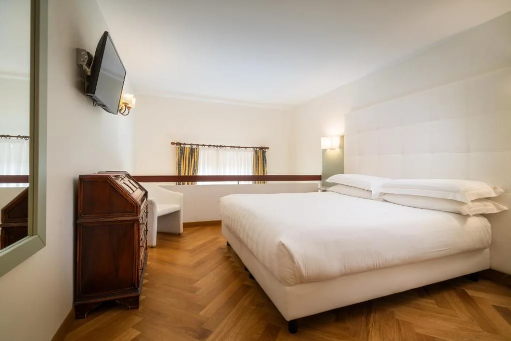 Camera Familiare su 2 Livelli — Hotel Croce Di Malta