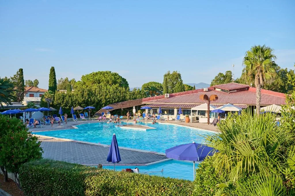 Camera Familiare Superior — Hotel La Buca Del Gatto