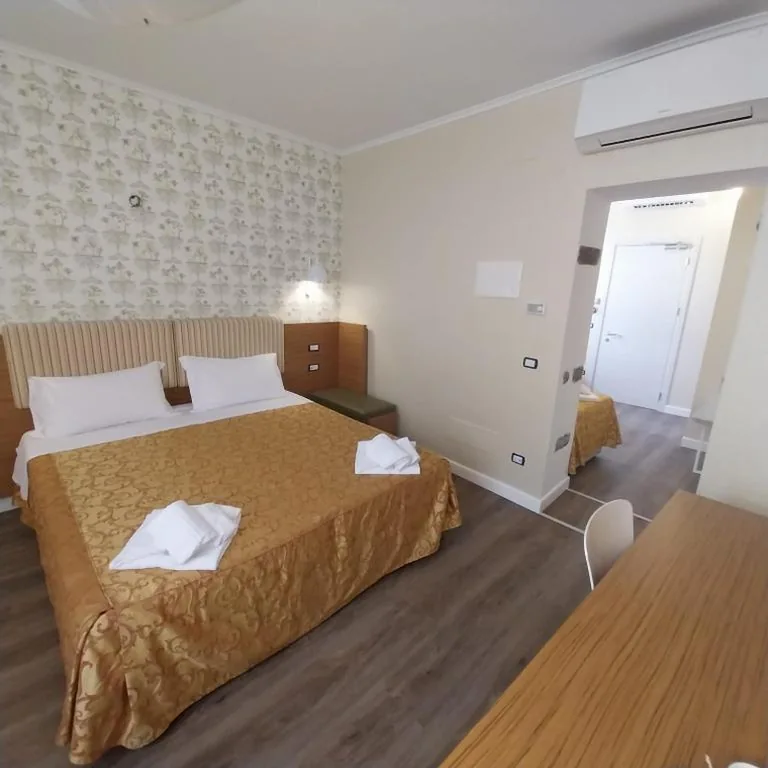 Superior Family Room — Hotel Montreal