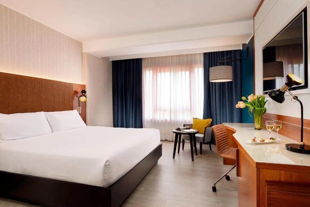 Classic King Room — Four Points by Sheraton Siena