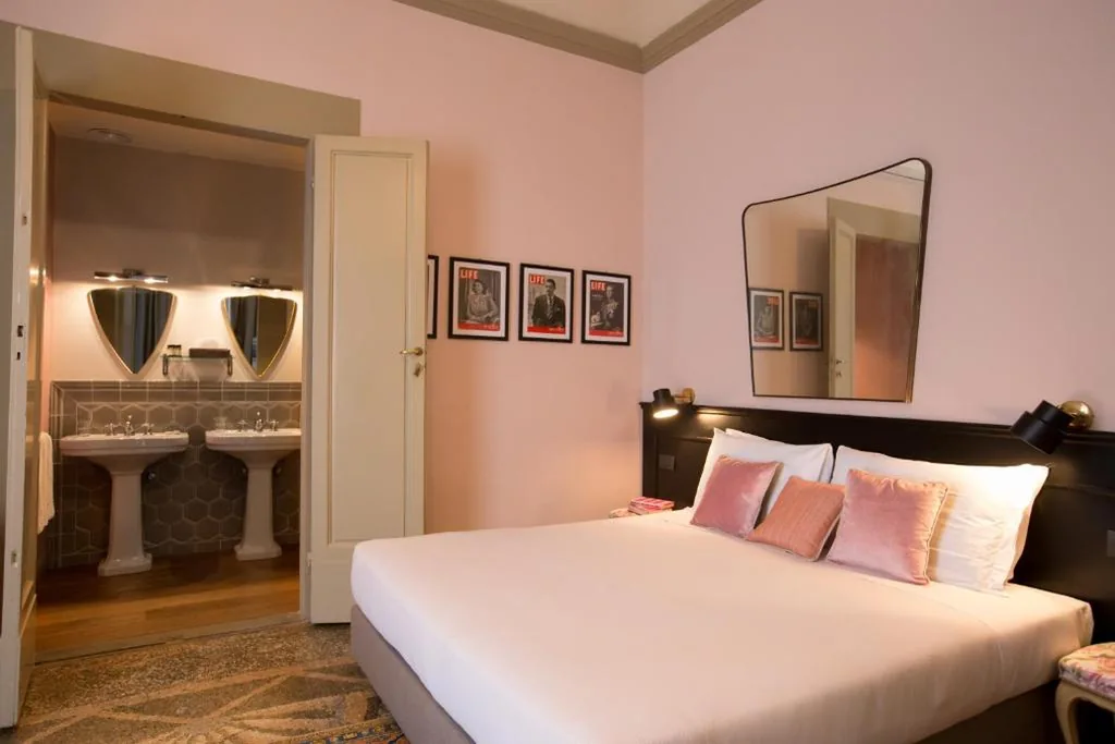 King Room with Balcony — AdAstra Suites