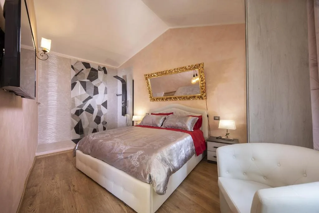 King Room with Balcony — La Togata Hotellerie de Charme Relais il Terrazzo