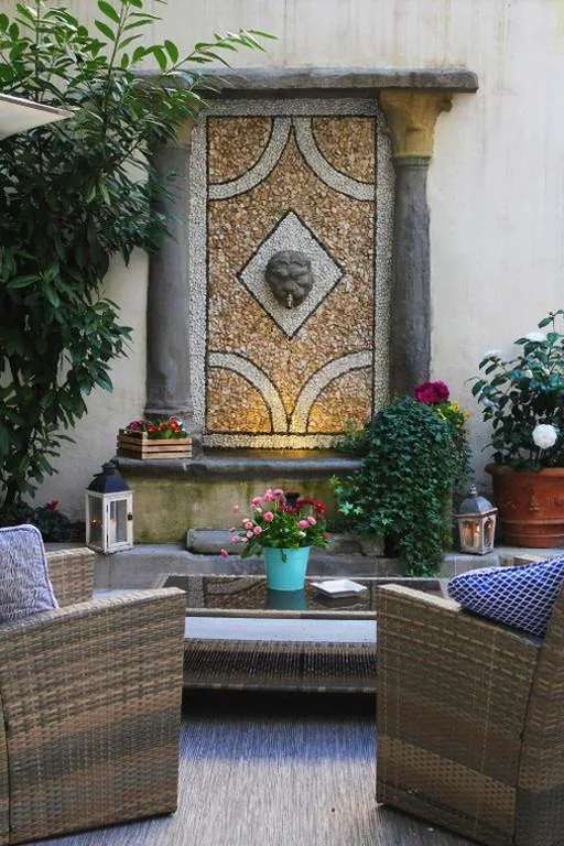 Camera King con Vista Giardino — Il Cortile di Elisa & our flats