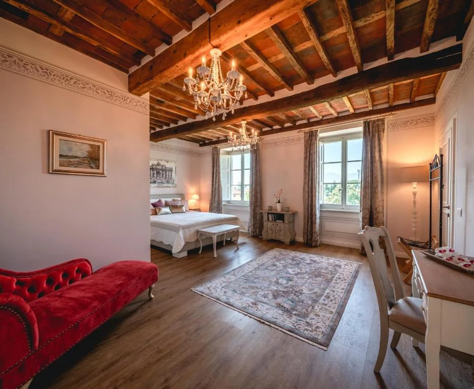 King Room with Garden View — Villa La Preziosa