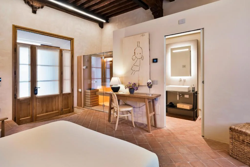 Camera King Deluxe — Badia Giulia Prestigious Historical B&B, Camaiore – Adults Only – No Pets