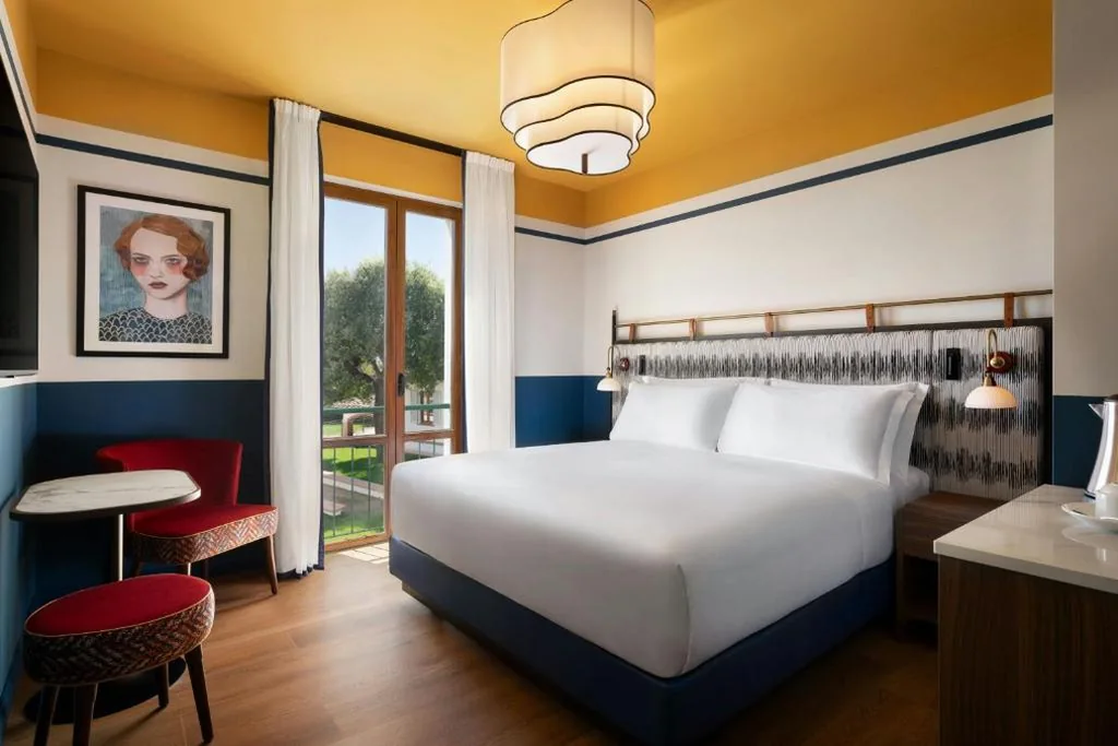 Deluxe King Room with Garden View — Villa Ermellina Siena, a Tribute Portfolio Hotel