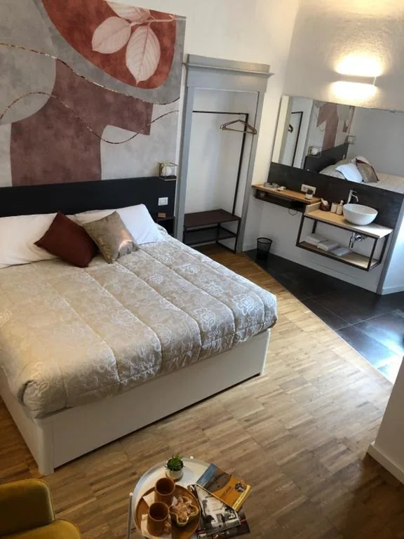 Deluxe King Room — DIMOR’A’ ROOMS in Tuscany