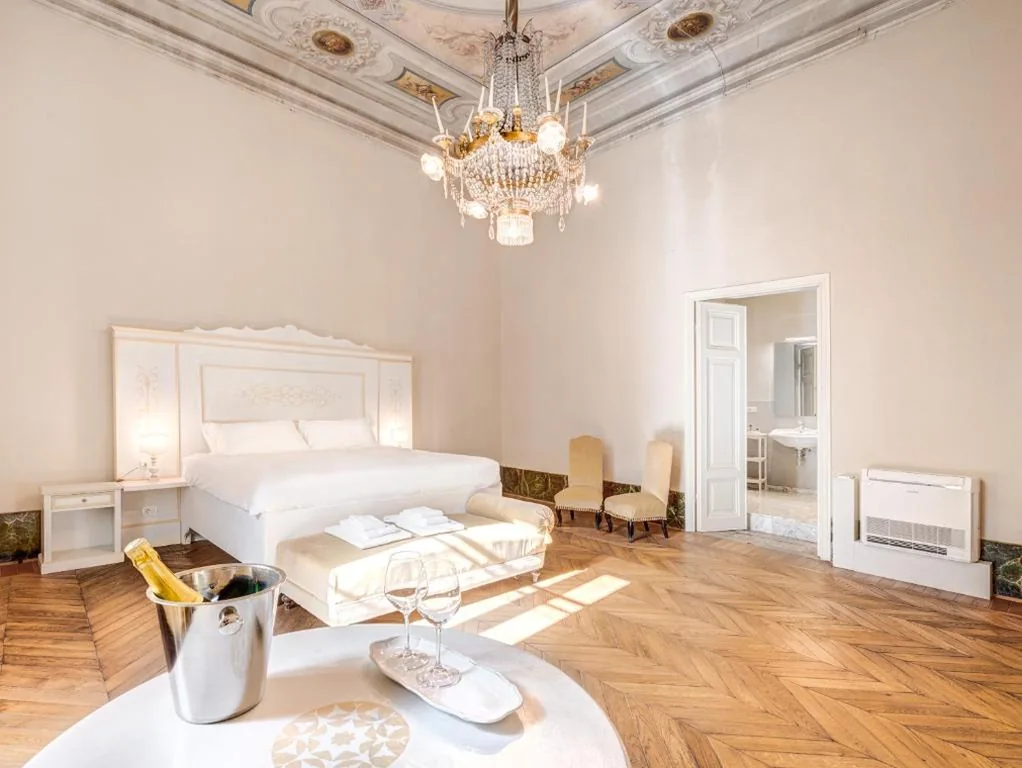 Camera King Deluxe — Palazzo D’Oltrarno – Residenza D’Epoca