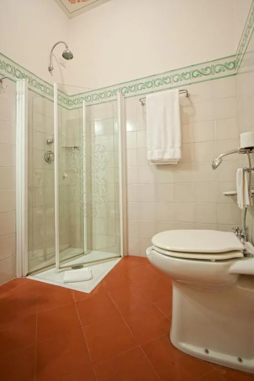 Standard King Room — Hotel Villa Marsili