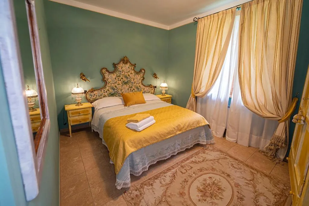 Standard King Room — Sotto il cielo di Toscana casa vacanze no hotel service only adults