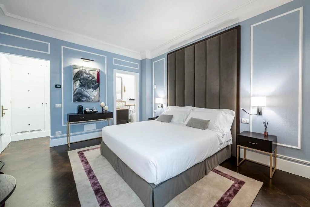Superior King Room — Glimpse Hotel