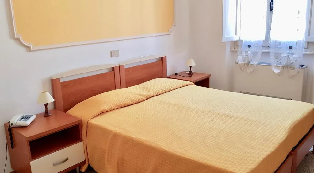 Camera Matrimoniale (1 Adulto) — Albergo Natucci