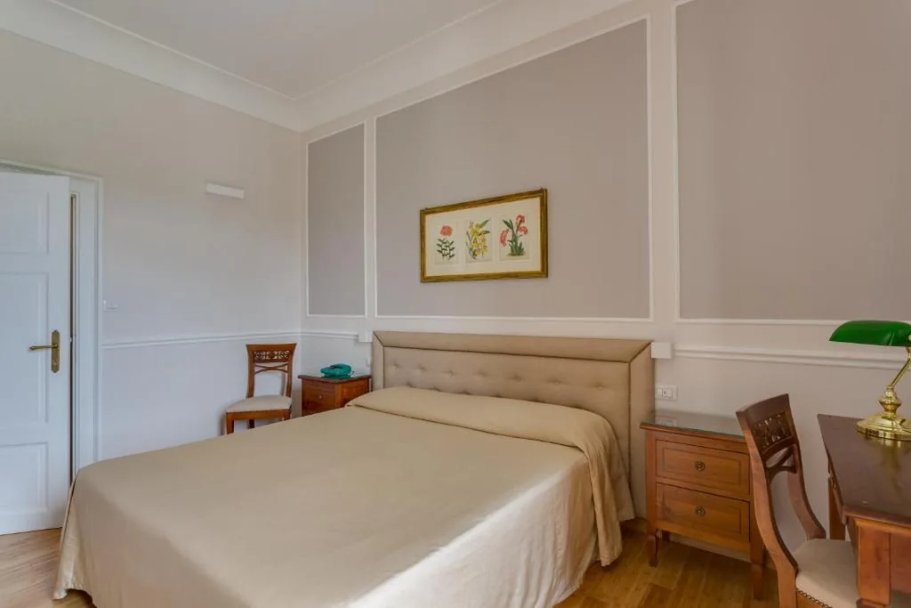 Camera Matrimoniale — Albergo Chiusarelli
