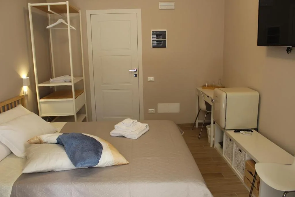 Double Room — Aurora BnB