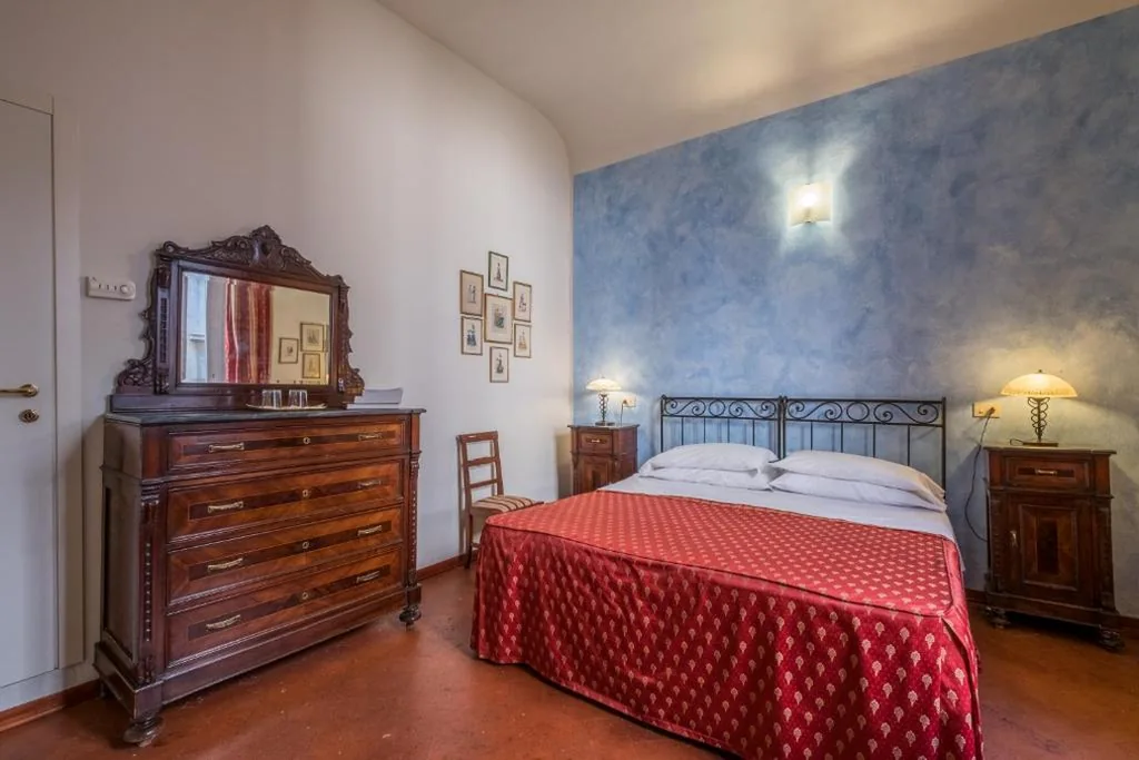 Double Room — B&B Home in Florence