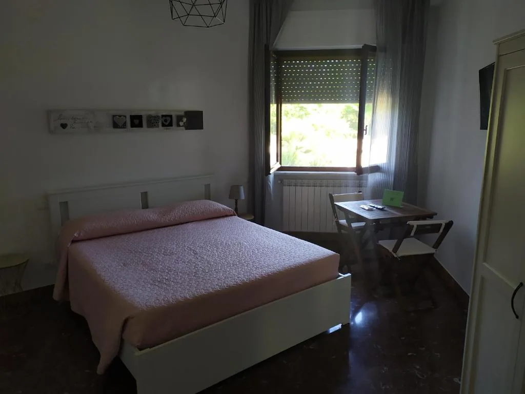Double Room — B&B Tra Mare e Marmo