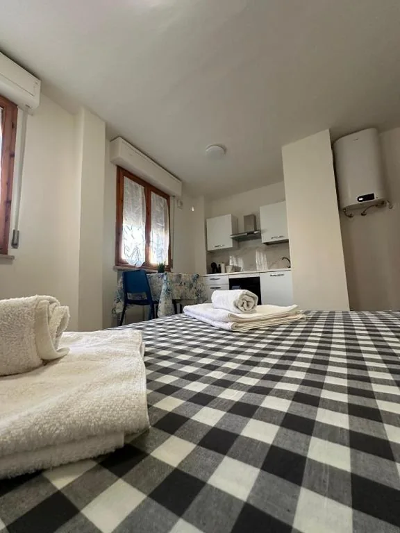 Double Room — Bed and Breakfast 01