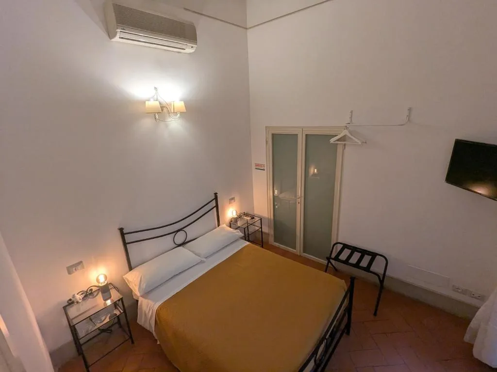 Double Room — BonConvento Guesthouse – HiTuscany