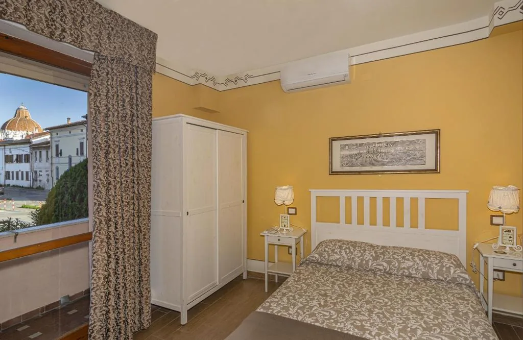 Budget Double Room - Separate Building — Hotel Pisa Tower