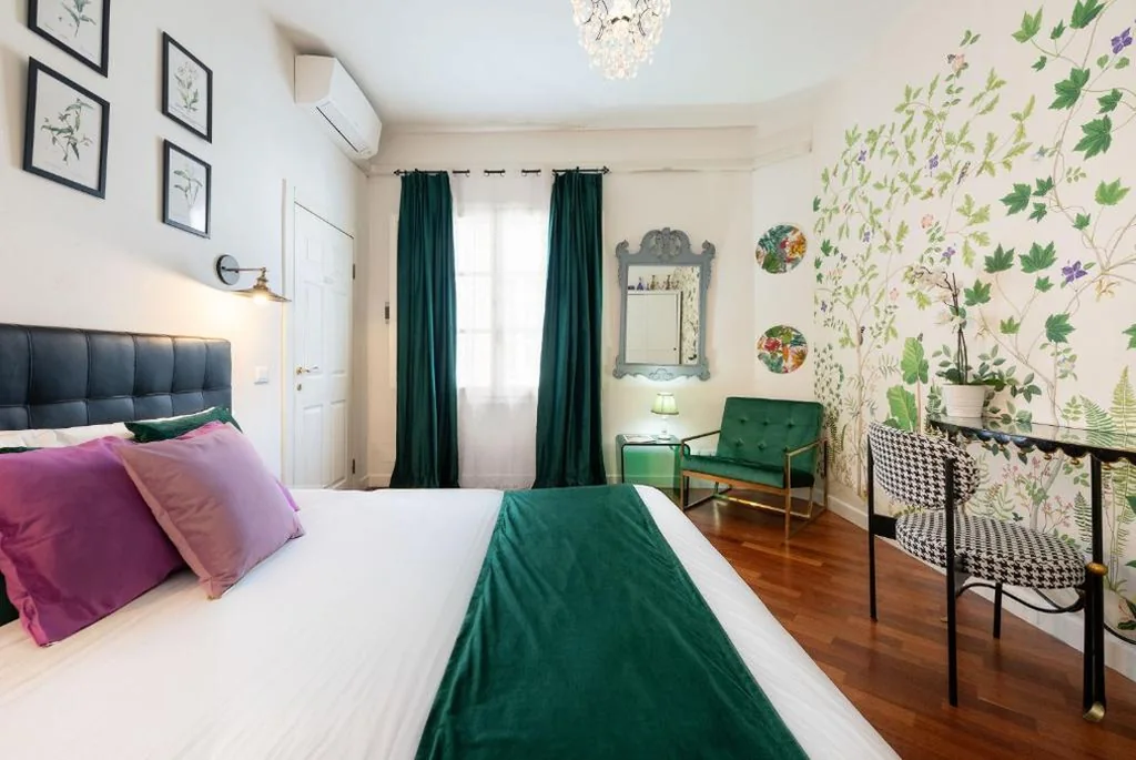 Budget Double Room — Home Faenza at Most Historical Center with LIFT !!!