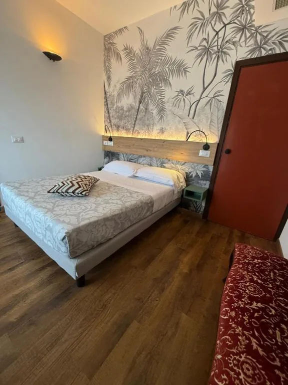 Budget Double Room — Hotel Sabrina
