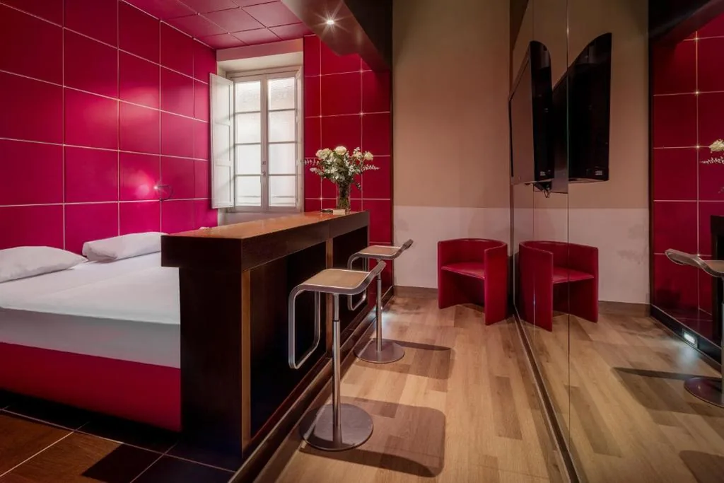 Classic Double Room (2 Adults + 1 Child) — UNA Hotels Vittoria Firenze
